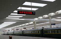 拉薩火車站